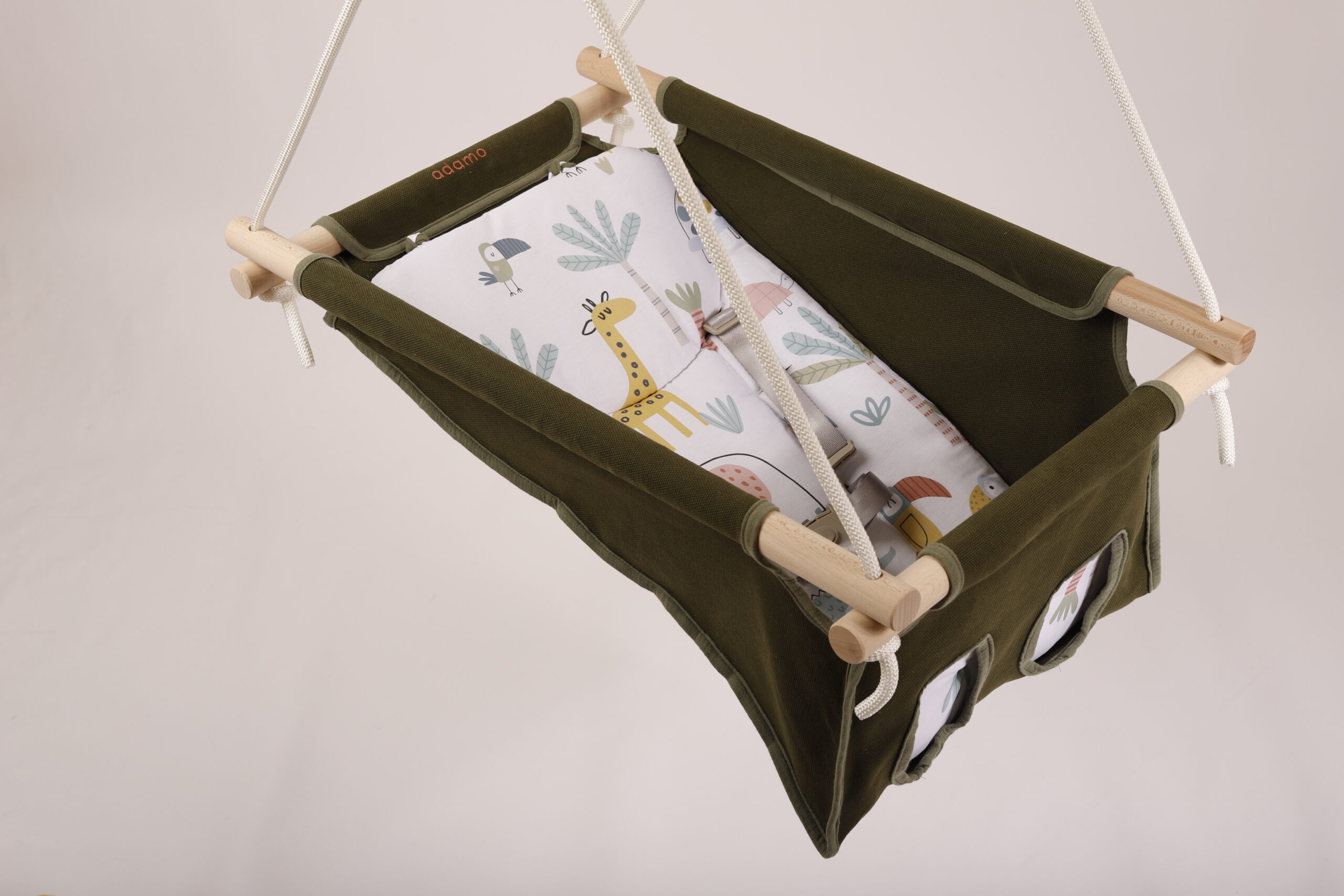 Babylux_Schaukel_babyschaukel_indoor_Schweiz_zurich_Baby_schaukeln_haus_feder_giraffel_Zoo