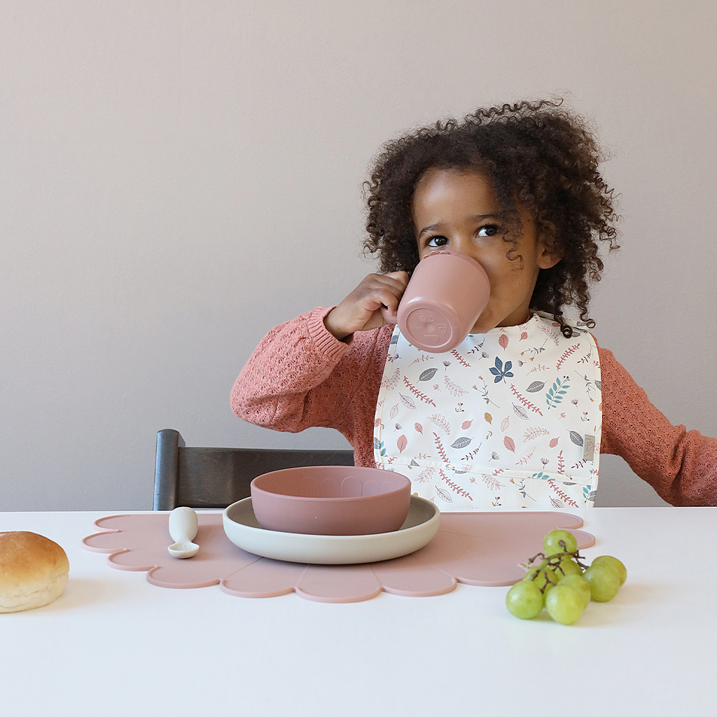 Babylux_CamCamCopenhagen_Schweiz_Baby_silikon_Teller_Schale_Baby_Kinder_Esen_richterswil3