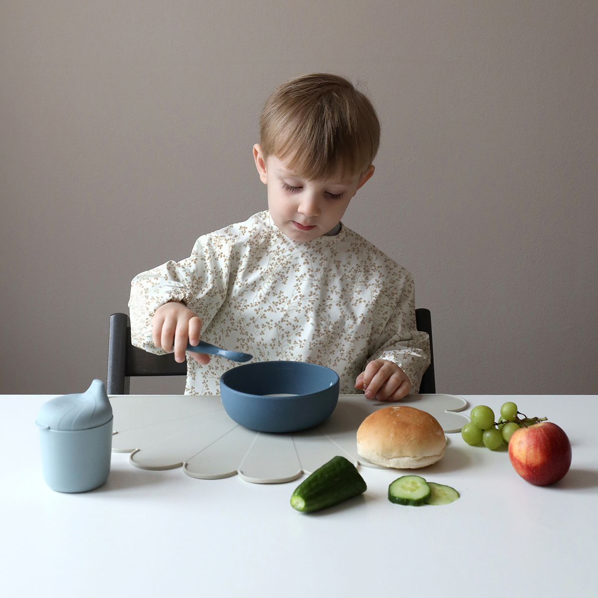 Babylux_CamCamCopenhagen_Schweiz_Baby_silikon_Teller_Schale_Baby_Kinder_Esen_richterswil_blau