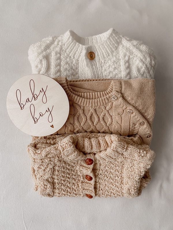 Babylux_richterswil_Baby_boy_girl_Meilenstein_holz_platte