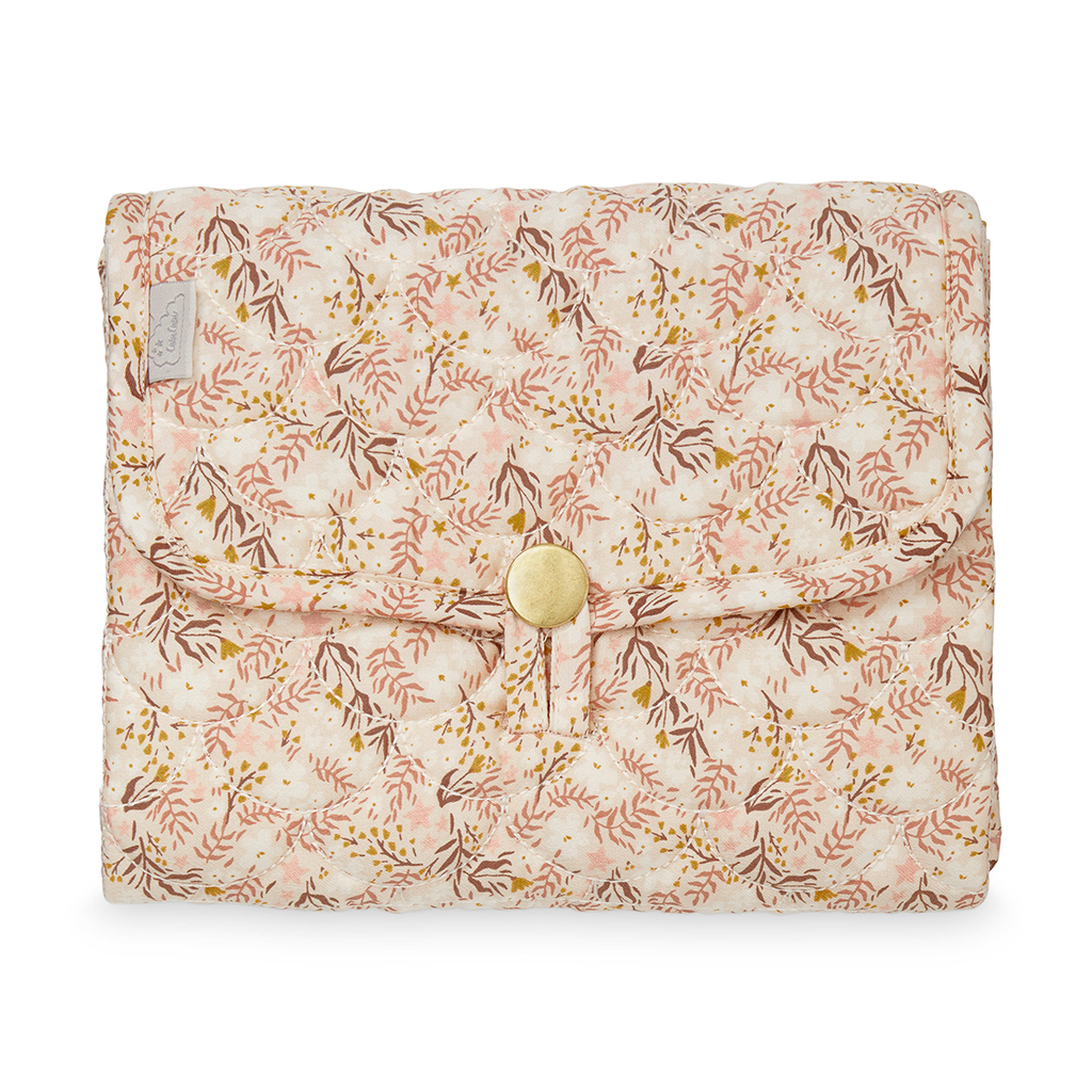 babylux_zuerich_wickeltasche_camcamcopenhagen_baby_unterwegs_mutter_classic_aurora_1