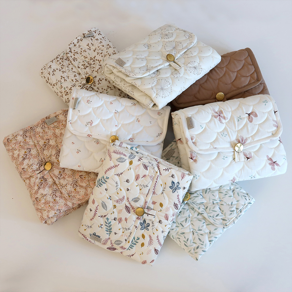 babylux_zuerich_wickeltasche_camcamcopenhagen_baby_unterwegs_mutter_classic_aurora_3